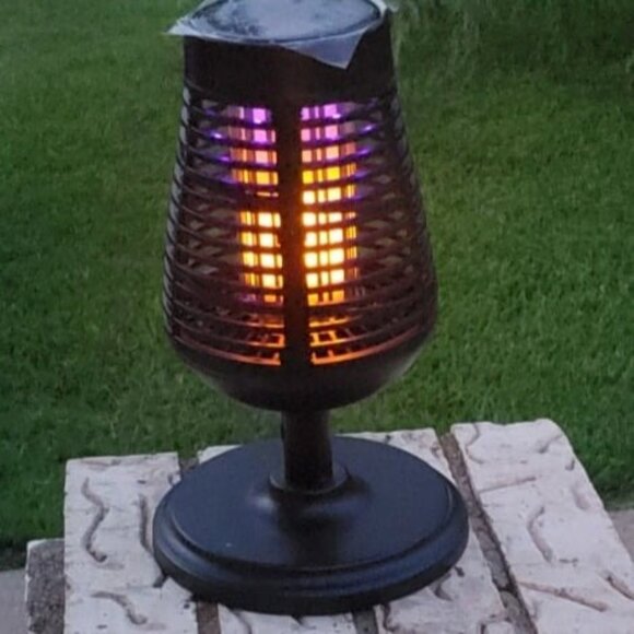 Solar Insect Killer Torch (DFST), Bug Zapper and Flame Accent Light - Picture 1 of 2